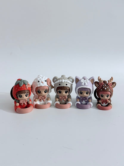Linklets™ Sweet Paws Edition Mystery Figure | Blind Box Collectible