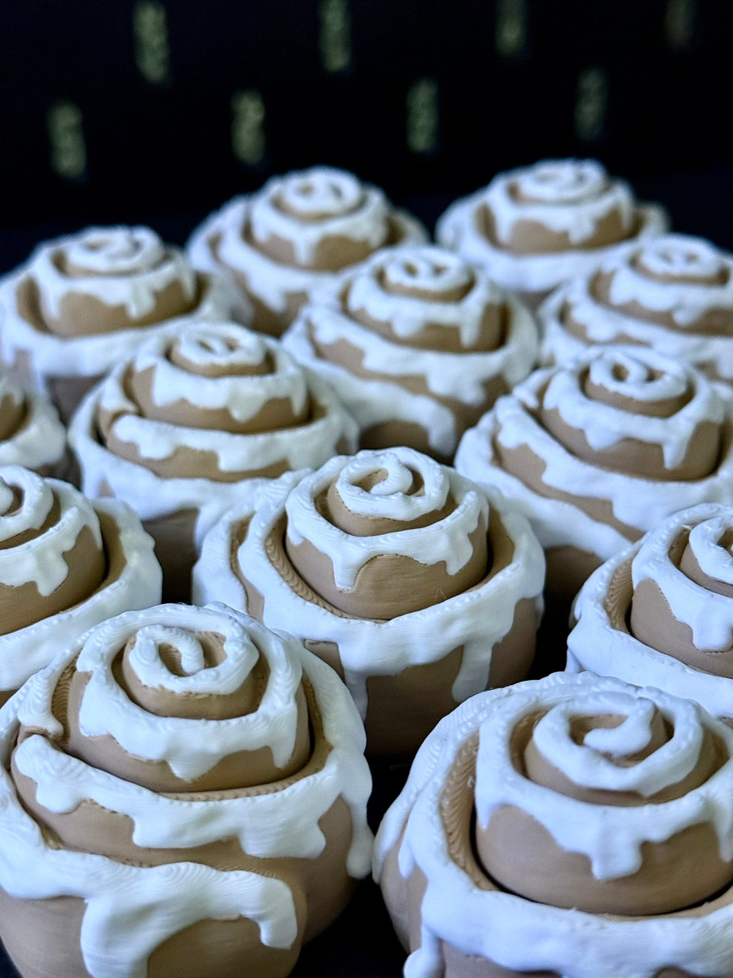 Cinnamon Roll Clicker Fidget