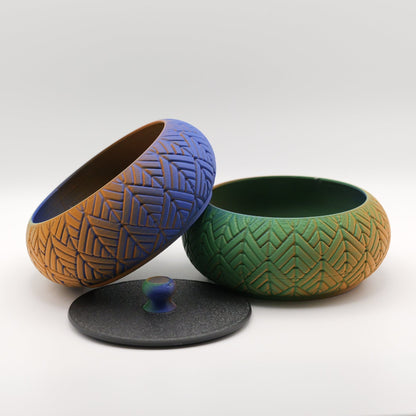 Gradient Patterned Bowl Set with Lid